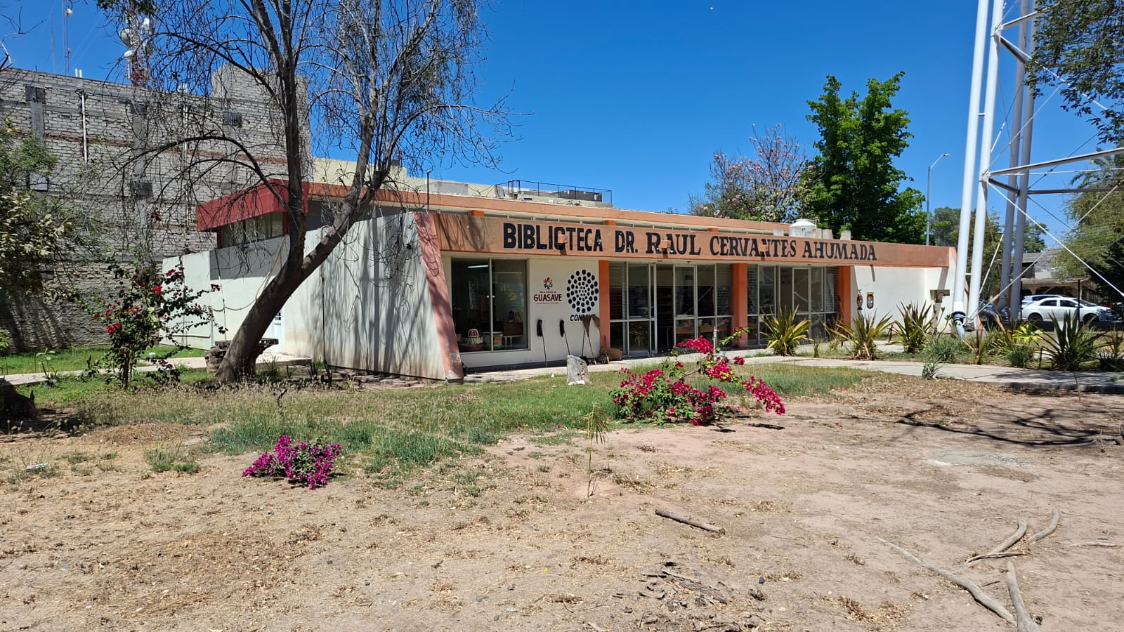 Instalaciones de una biblioteca en Guasave