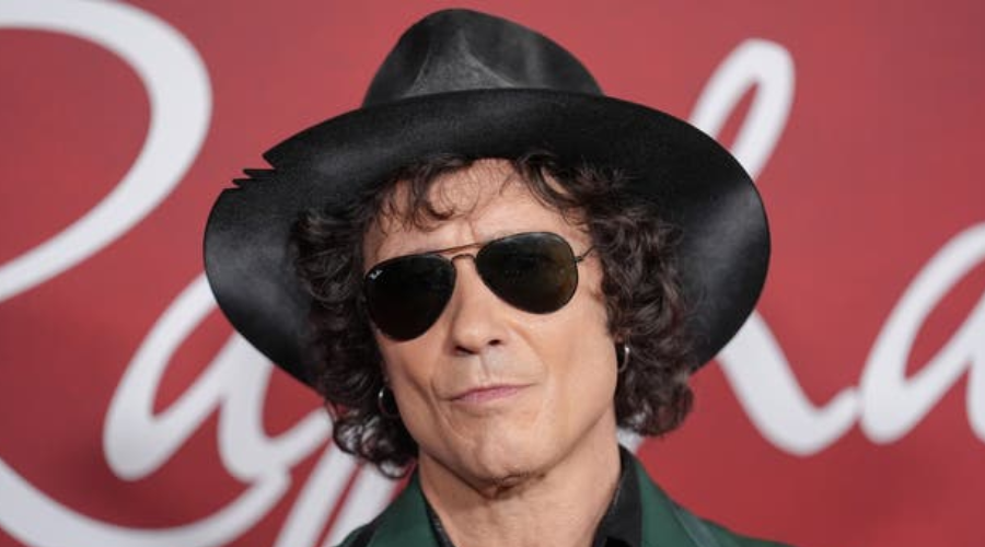 Enrique Bunbury.