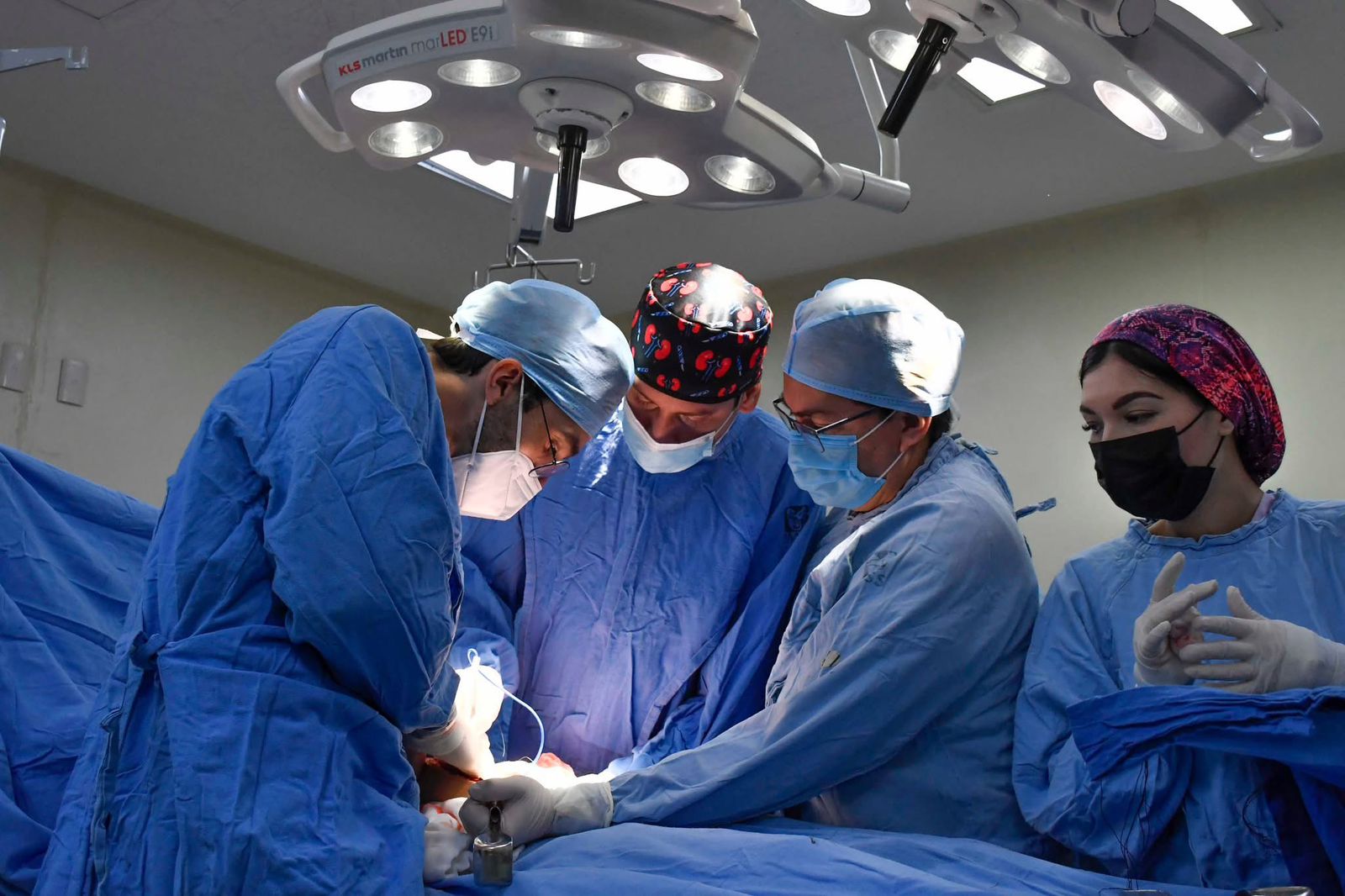doctores en cirugía