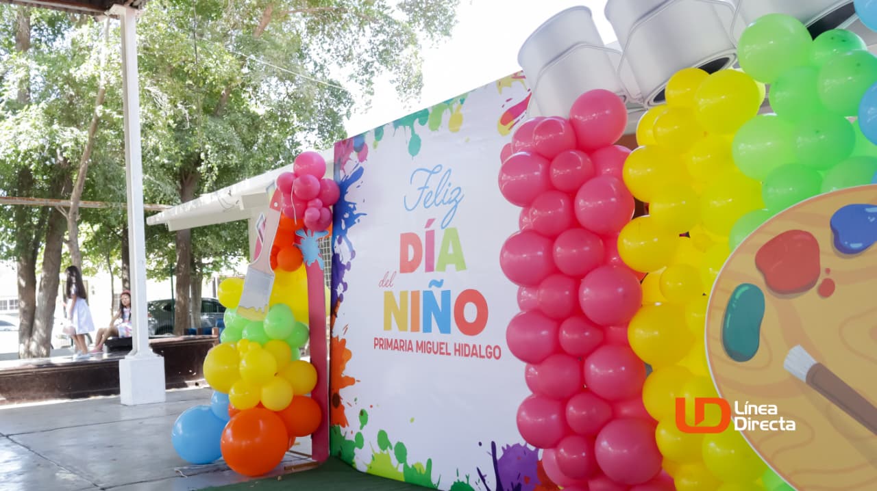 decoración de fiesta del Día del Niño en primaria de Los Mochis