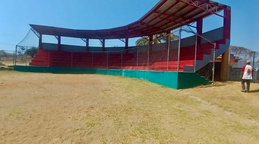 El gobierno de Mazatlán renueva infraestructura deportiva 