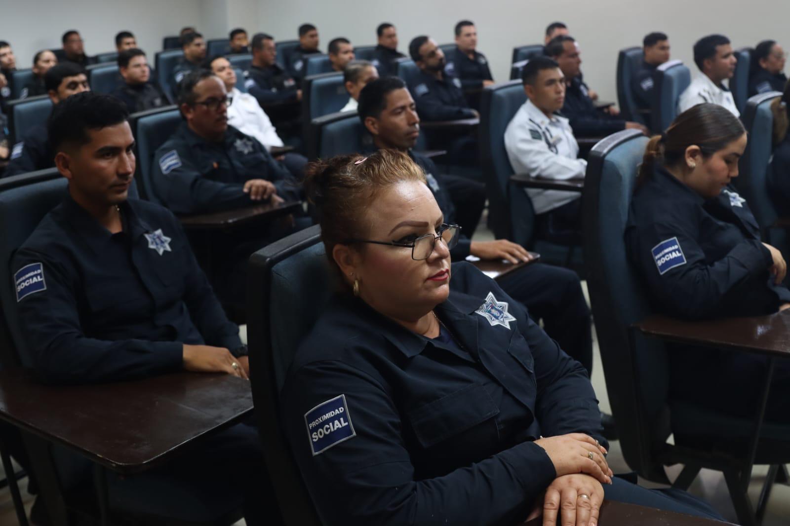 Policías de Mazatlán