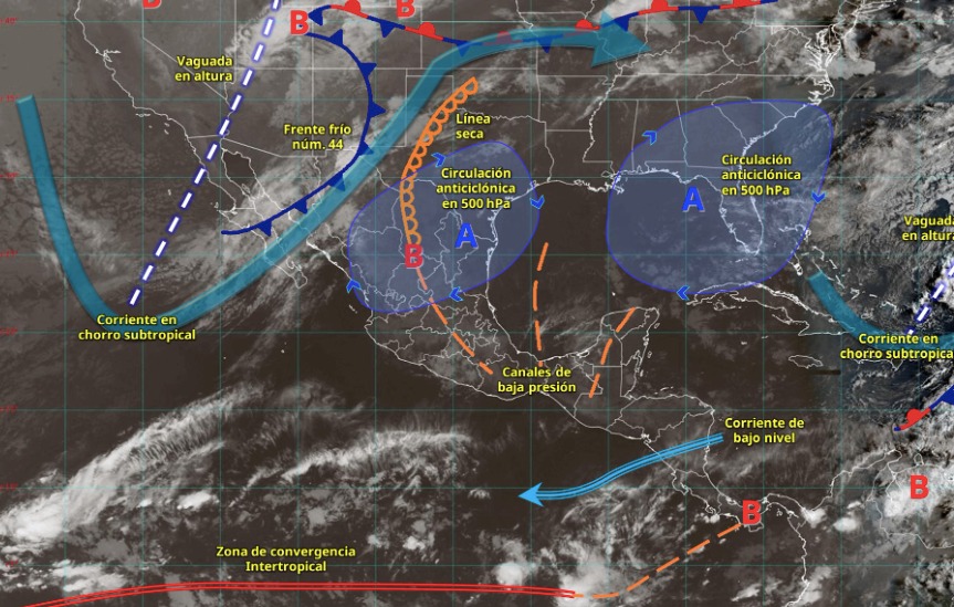 Imagen satelital de México indicando los sistemas meteorológicos activos