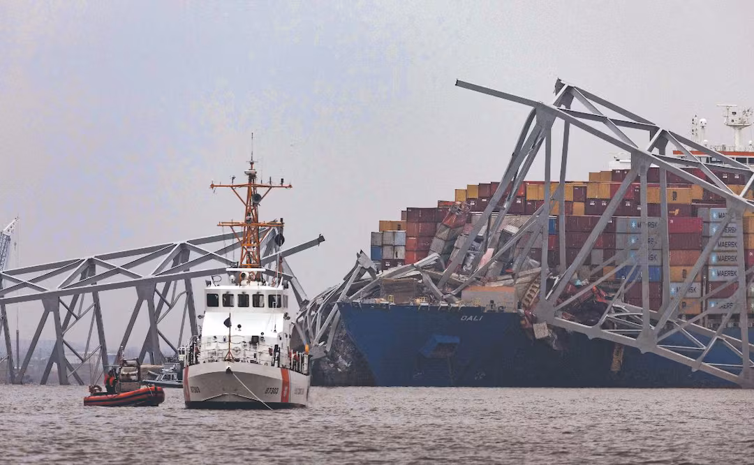 EU demanda a empresas de Singapur e India por accidente de buque en puente de Baltimore