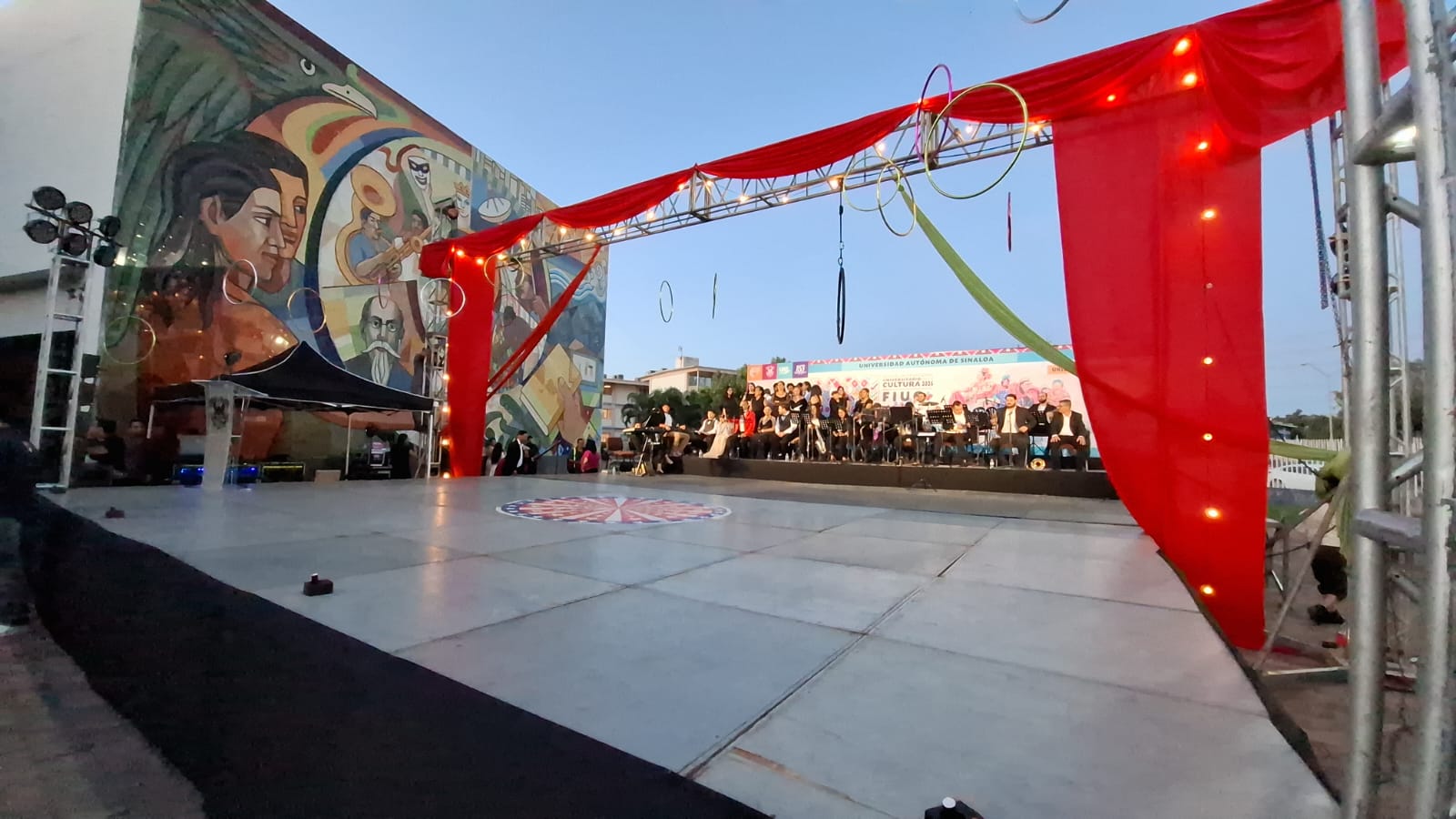 Escenario donde se llevarán a cabo actividades del Festival Internacional Universitario de la Cultura FIUC 2026.
