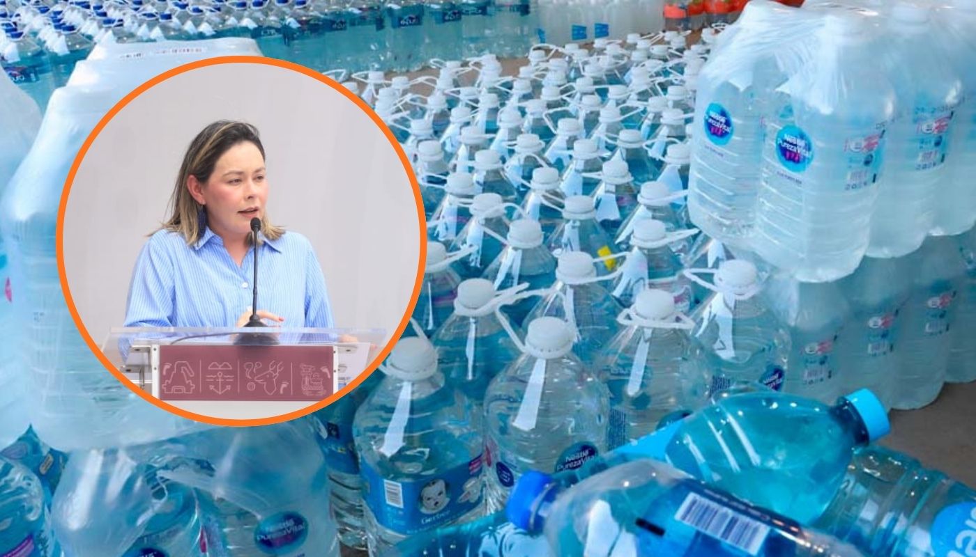La gobernadora interina de Sinaloa, Yeraldine Bonilla Valverde y un fondo, botellas de agua