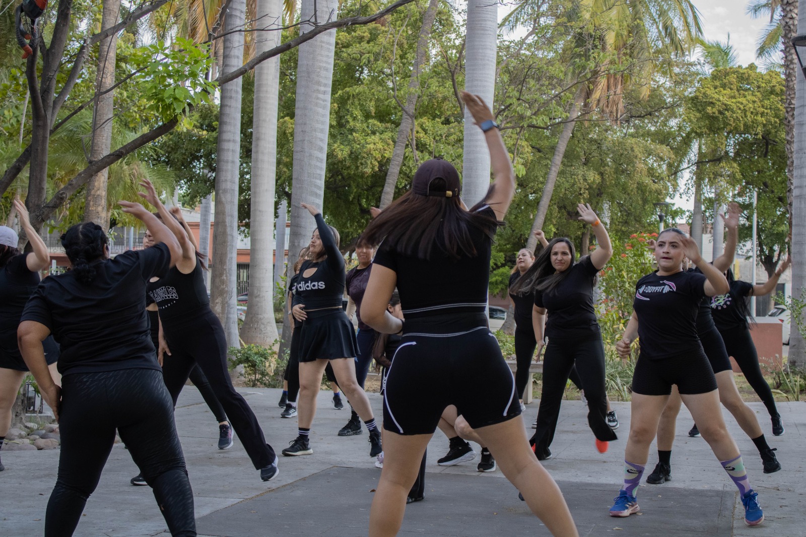 Alumnas que formaron parte del taller “Baile Fitness” por parte de Parques Alegres.