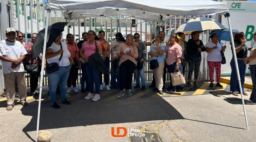 Bloqueo a las instalaciones de CFE en Guasave