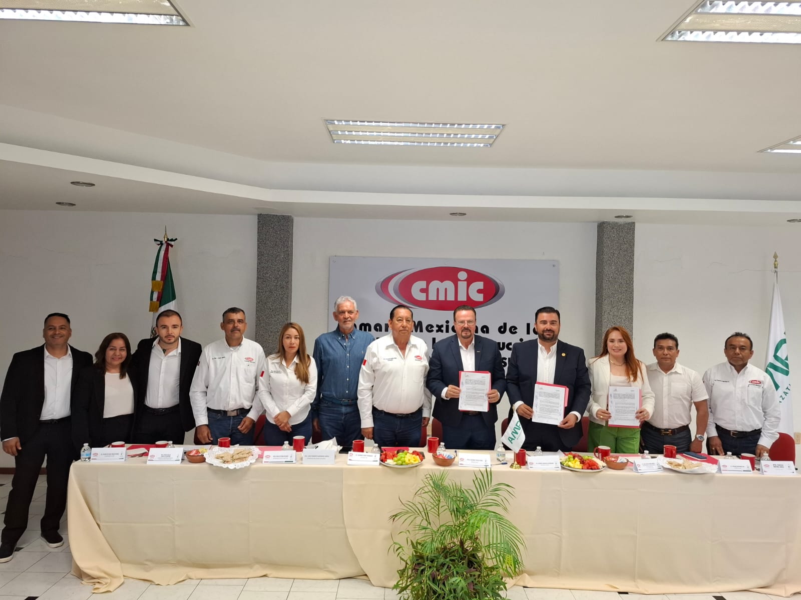 CMIC y AMPI en firma de convenio