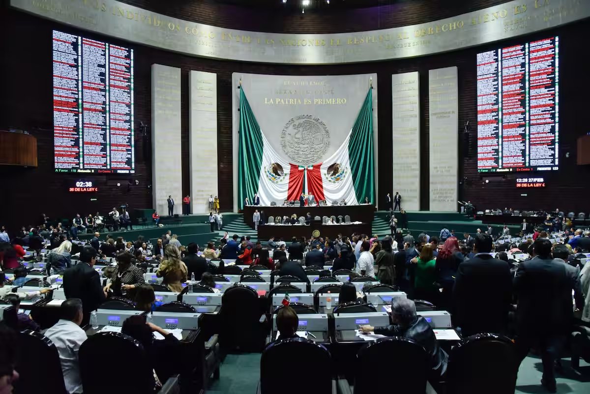 Diputados aprueban en lo general crear comisión para filtrar 