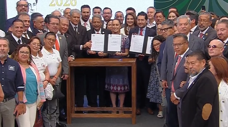 Sheinbaum firma acuerdo sobre la reducción de la jornada laboral a 40 horas