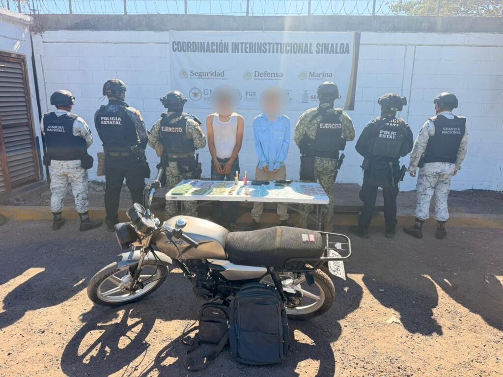 Civiles armados detenidos