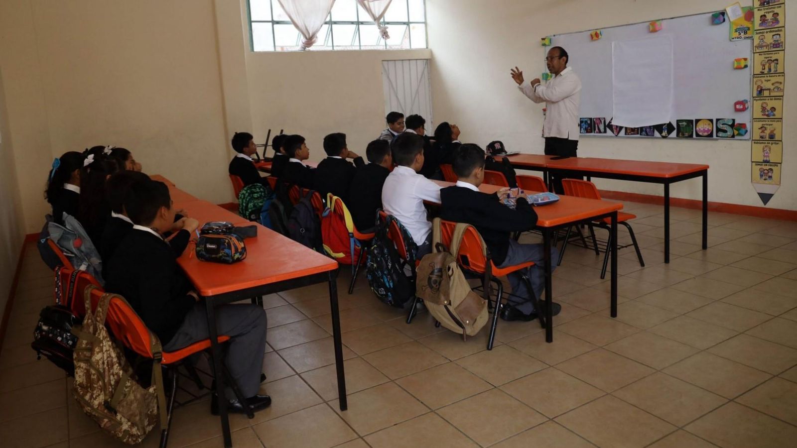 Niños en salón de clases