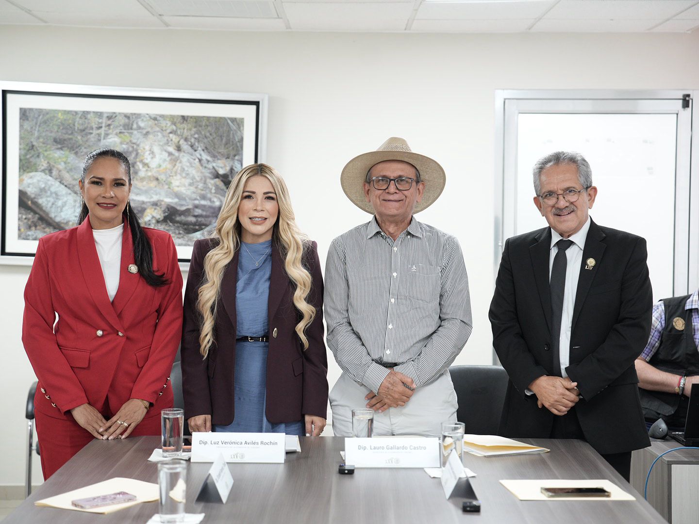 Diputados integrantes de la Comisión de Turismo del Congreso del Estado de Sinaloa.