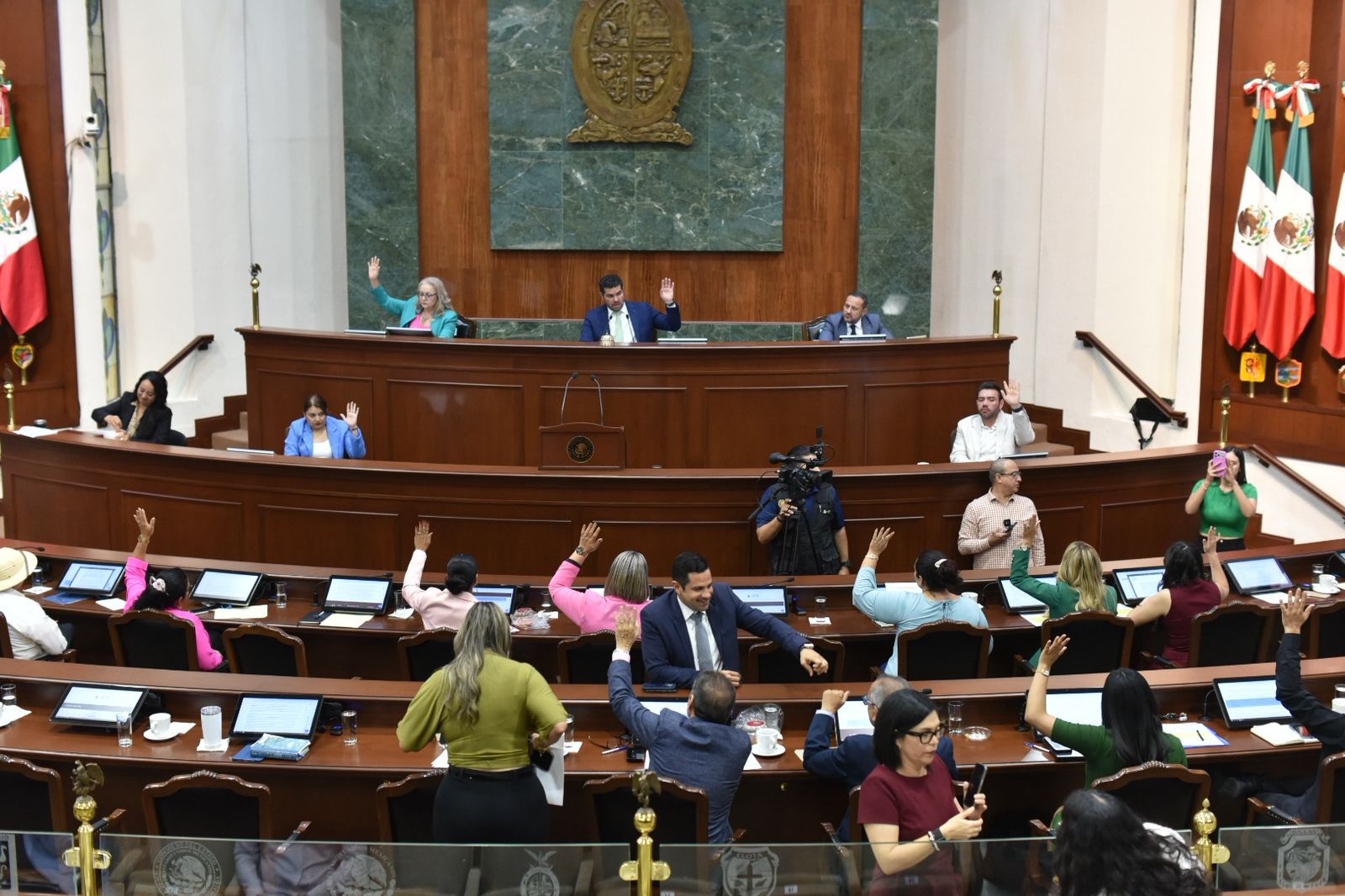Diputados de Morena pedirán ampliar periodo de tarifa 1F en Sinaloa