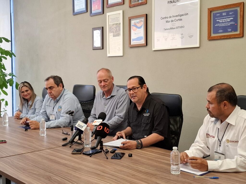 Gran Acuario Mazatlán, IMAA y Cetmar firman convenios educativos