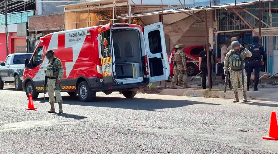 Militares y paramédicos acuden a negocio blanco de disparos en Culiacán