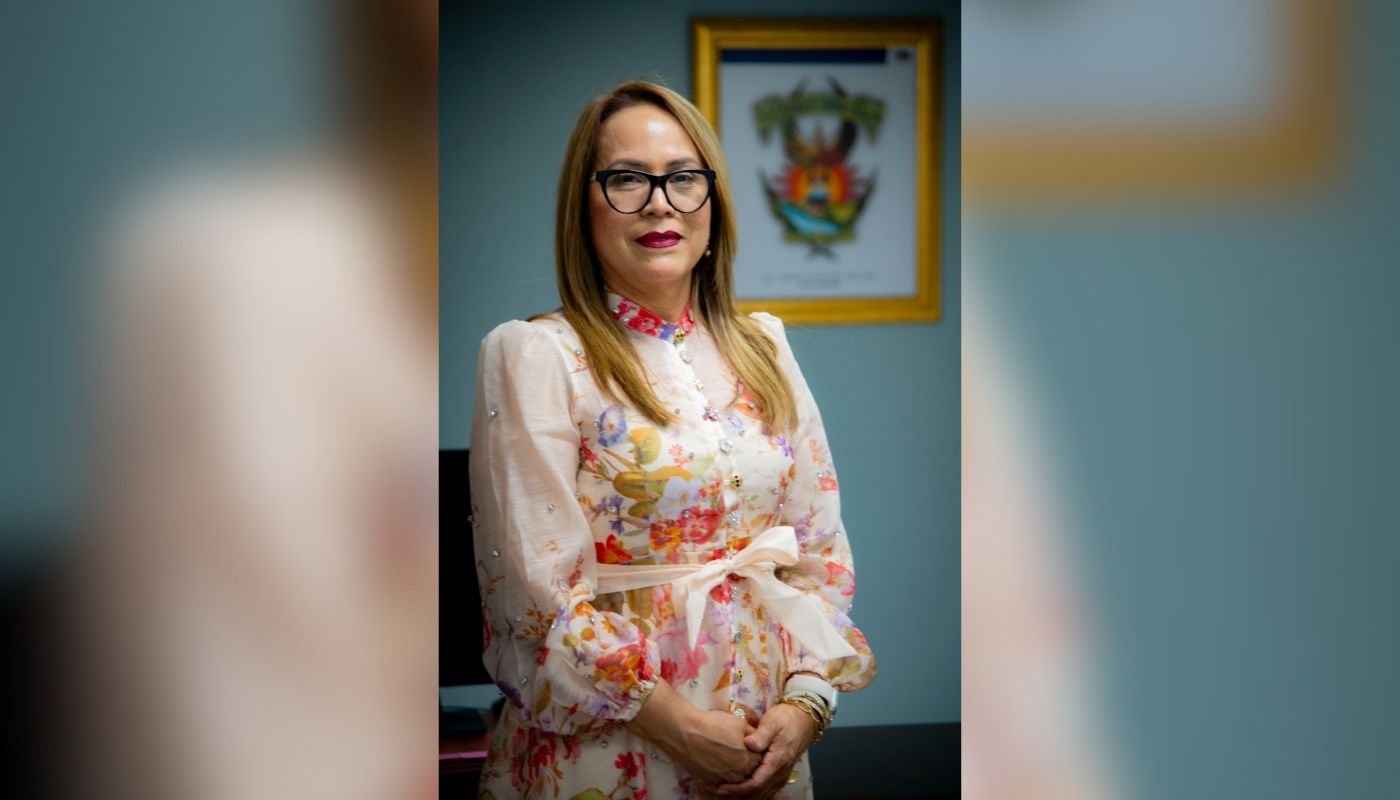 La secretaria de Administración y Finanzas de la casa de estudios, Elizabeth Castillo Cabrera