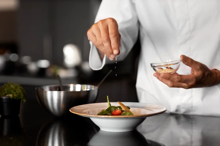 Empleo: abre vacantes en el sector gastronómico para trabajar resort de España