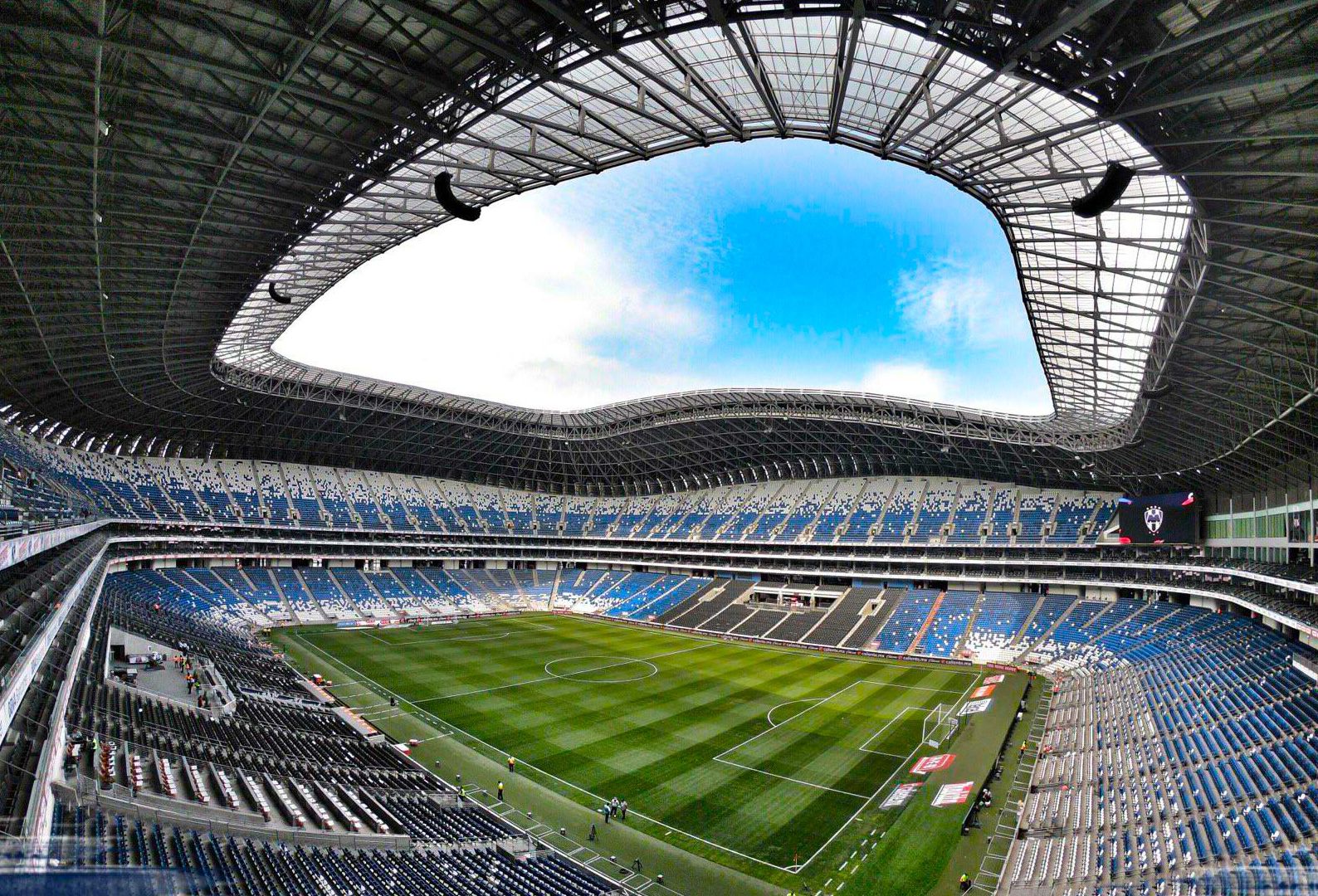 Estadio de futbol vacío