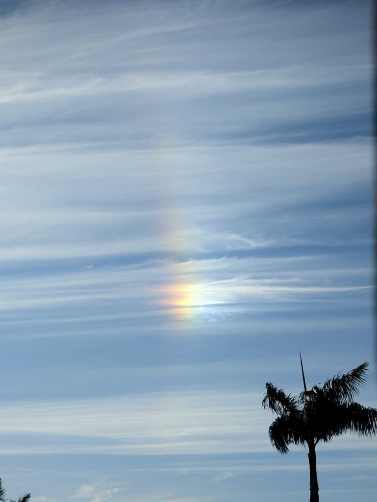 Iridiscencia en cielo de Los Mochis