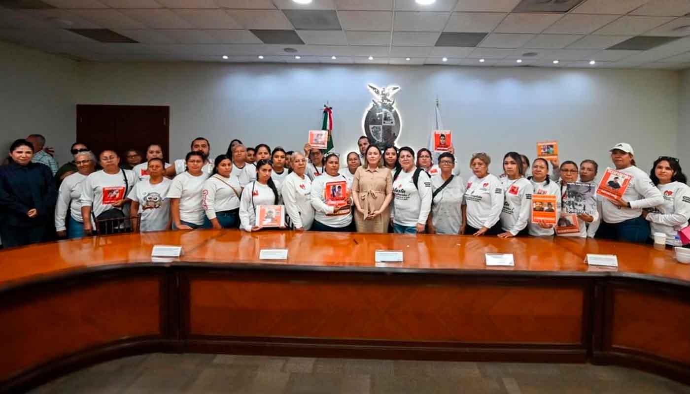 Gobernadora de Sinaloa se reúne con colectivos