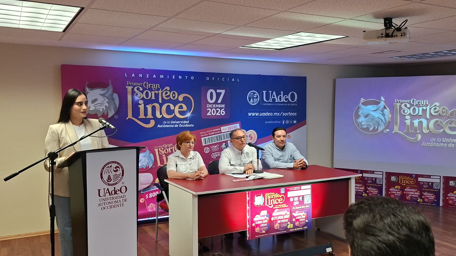 Conferencia de prensa del Gran Sorteo UADEO