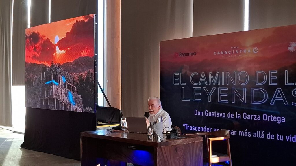 Gustavo de la Garza llama a empresarios mazatlecos a innovar