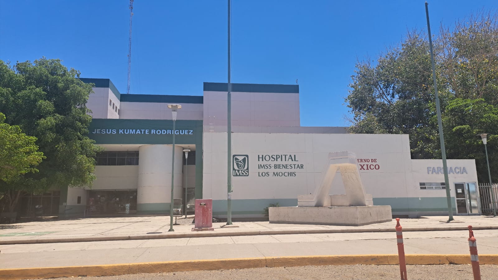 Fachada principal del Hospital IMSS Bienestar