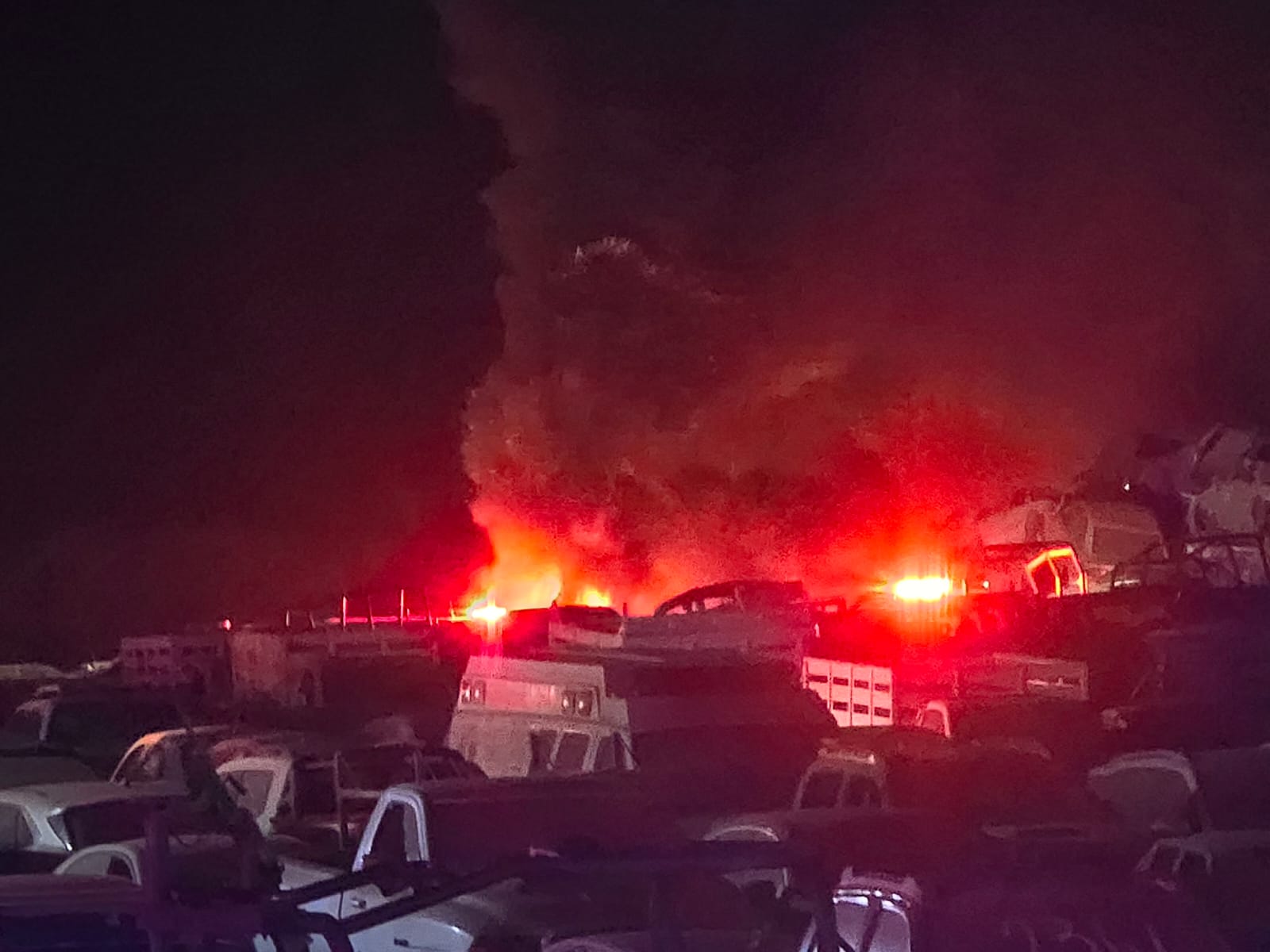 Incendio en pensión de la FGE en Culiacán sin lesionados