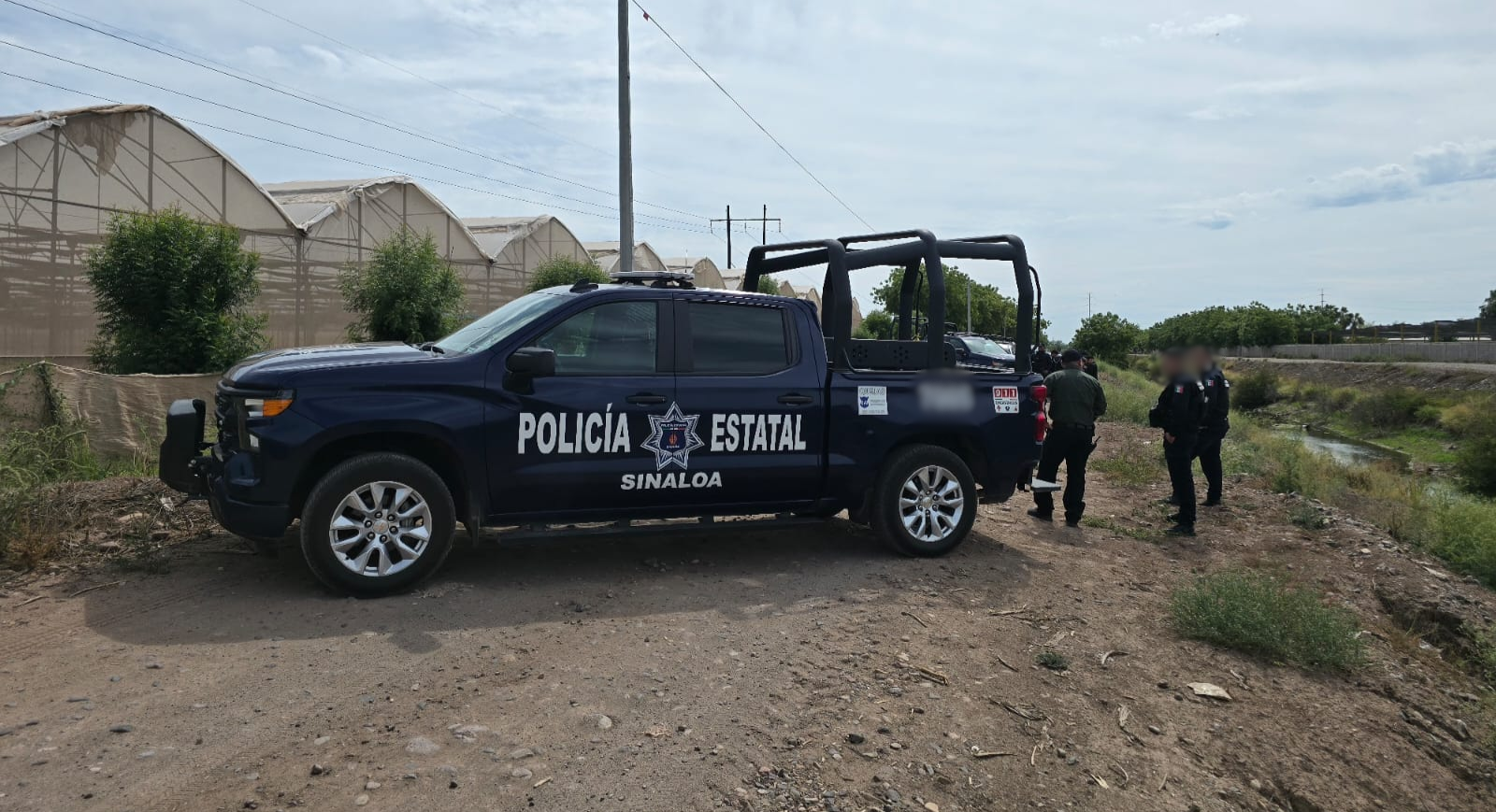Envuelto en una cobija localizan a un hombre asesinado