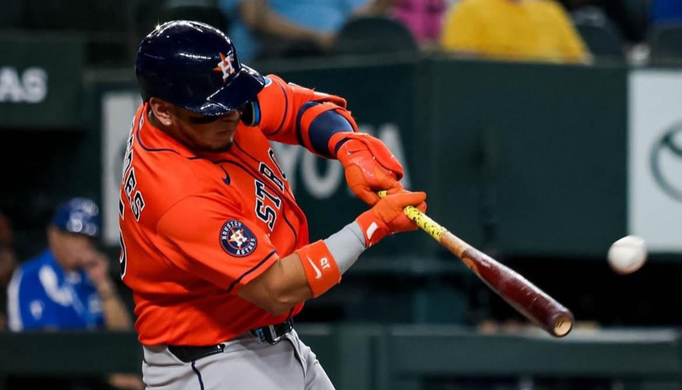 Isaac Paredes impulsa triunfo de Astros con poderoso jonrón