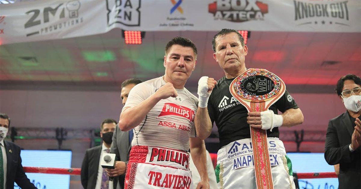 Jorge Armando Arce junto a Julio César Chávez