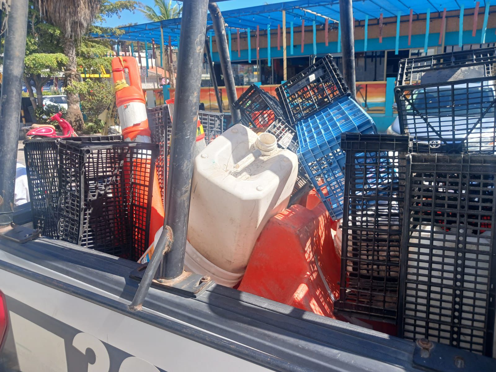 Tránsito Municipal libera estacionamientos en Zona Dorada