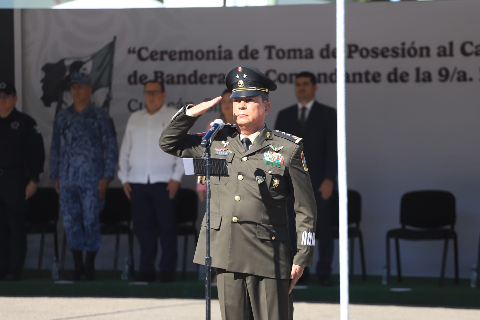 Julio César Islas, nuevo comandante de la Novena Zona Militar en Culiacán, durante un evento tomando protesta