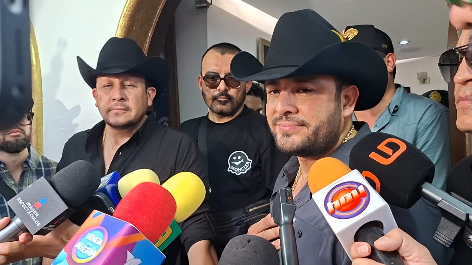Francisco “El Chico”, Joel y Jesús “El Flaco” Elizalde encabezaron la presentación del proyecto “La Dinastía Elizalde Continúa”.