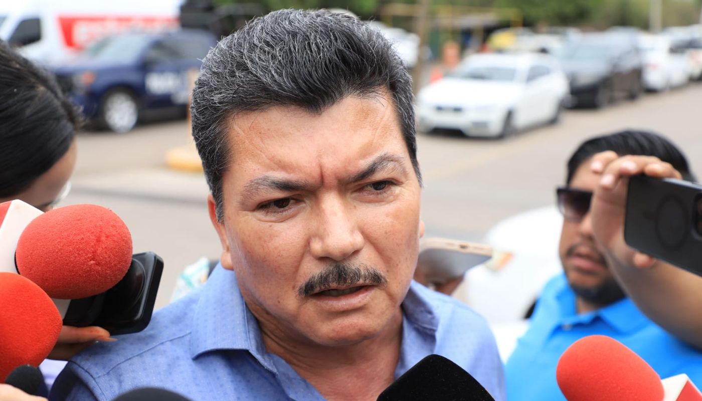 Marco Antonio Almanza Avilés en entrevista con medios