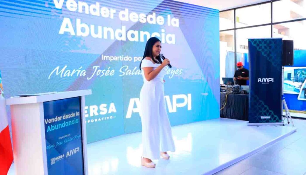 María José Salazar Reyes, directora comercial de Hersa