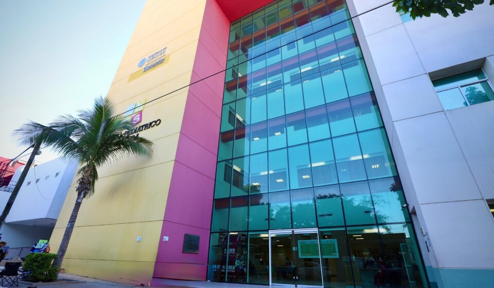 Edificio del Hospital Pediátrico de Sinaloa