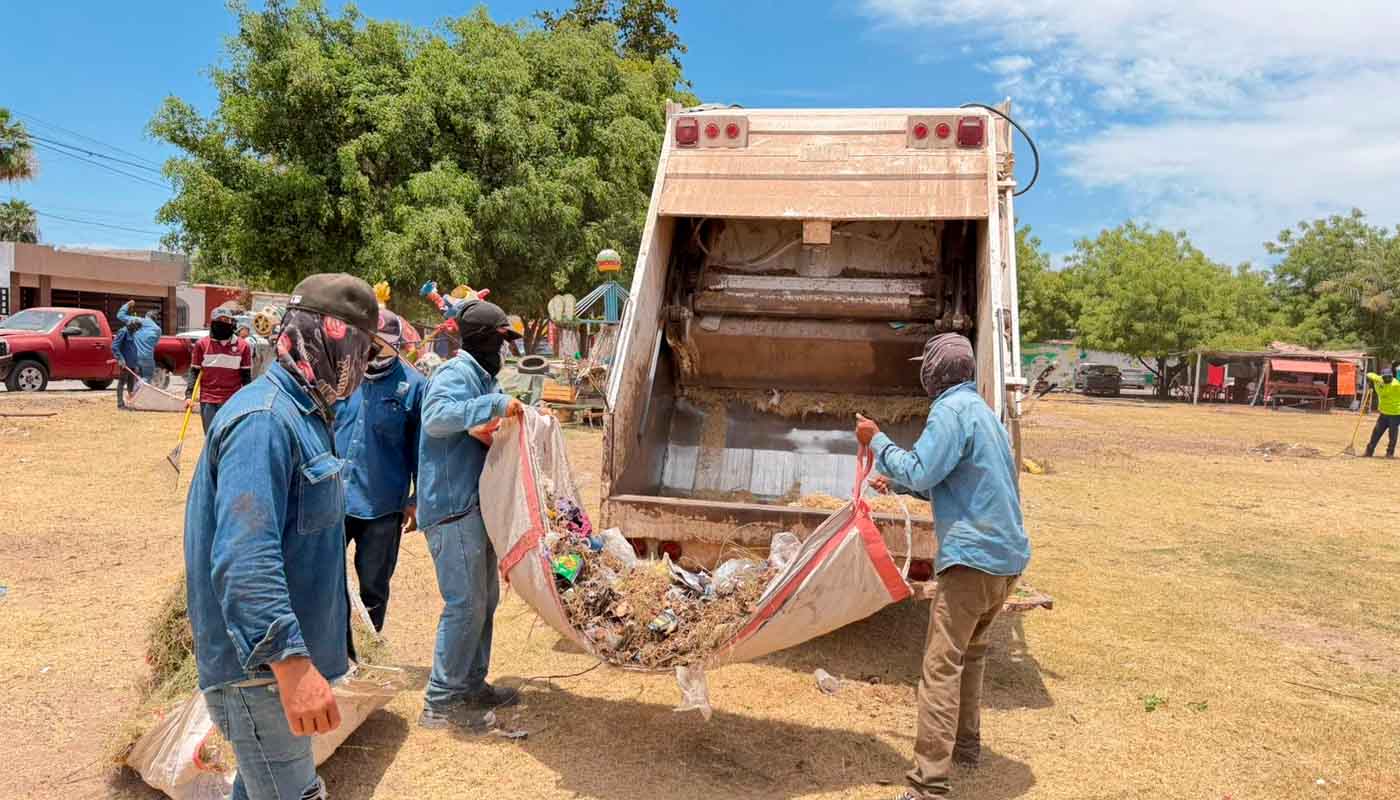 Rehabilitan parques en Ahome