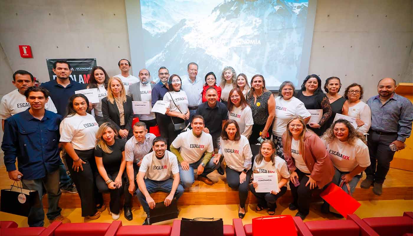 Se gradúan emprendedores en Escala MX
