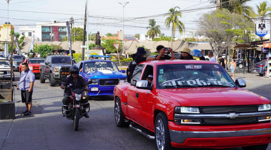 Desfile de la Semana de la Troca 2026