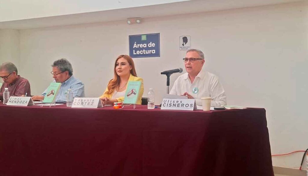 Ulises Cisneros habla sobre libro de Yesenia Cortez