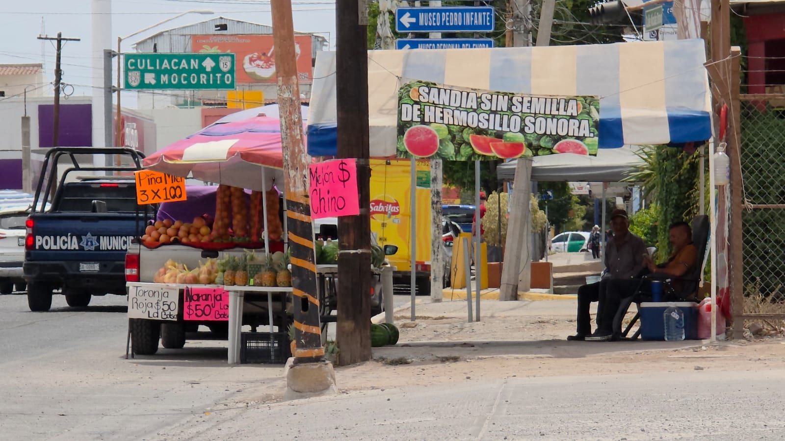 Puestos comercios vía pública Guamúchil