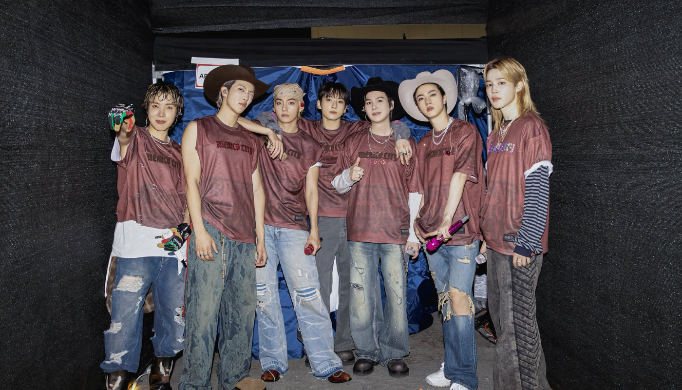 Integrantes de BTS previo a su primer concierto en CDMX