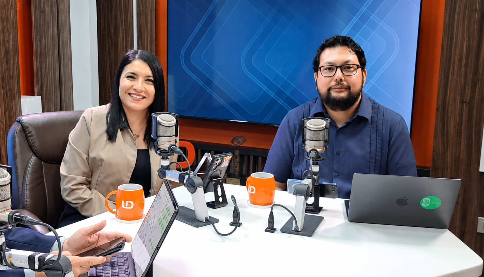 Héctor Ley Pineda y Mercedes Dorado