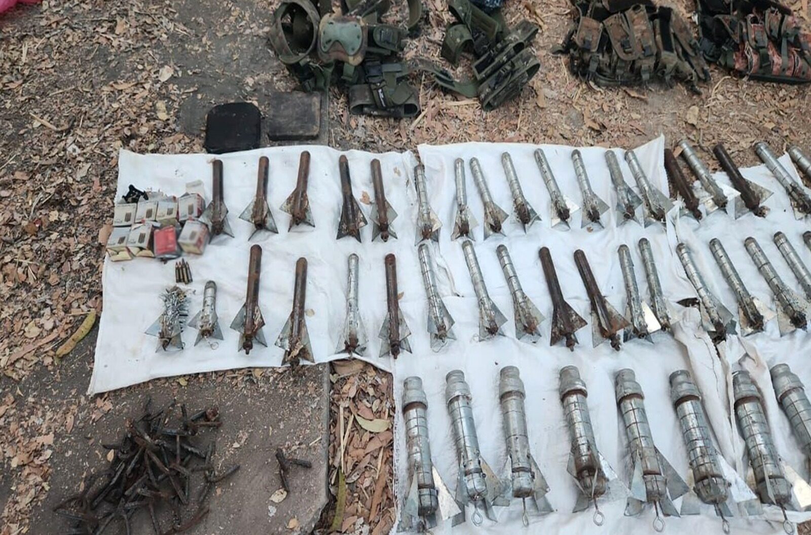explosivos asegurados en Sinaloa