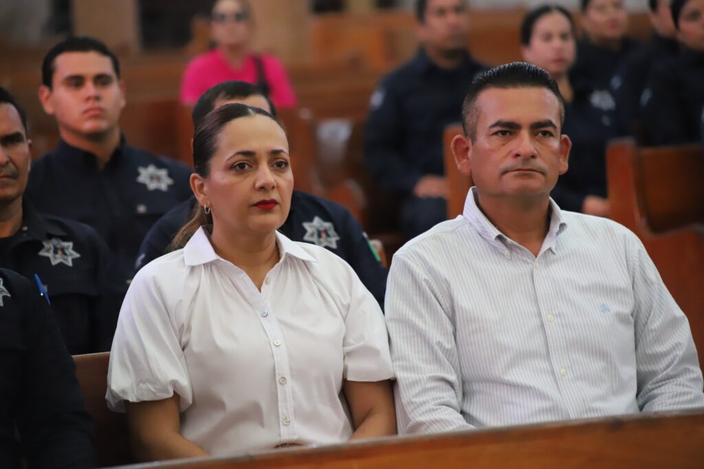 ALCALDE DE NAVOLATO Y ESPOSA