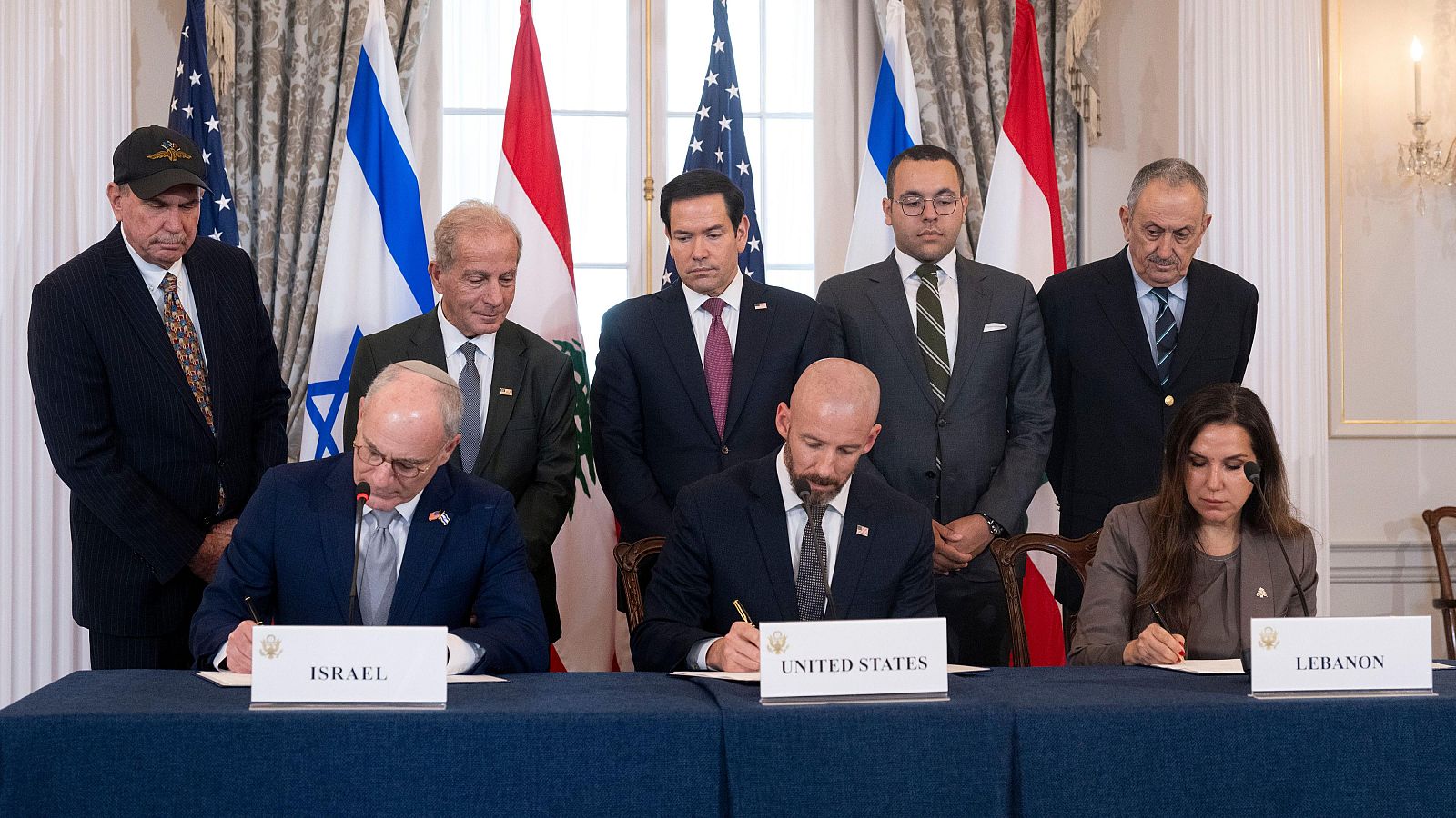 Líbano, Israel y EU firman acuerdo marco para iniciar negociaciones de paz