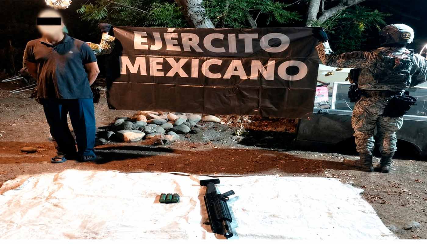 Aseguran lanzagranadas en Quilá